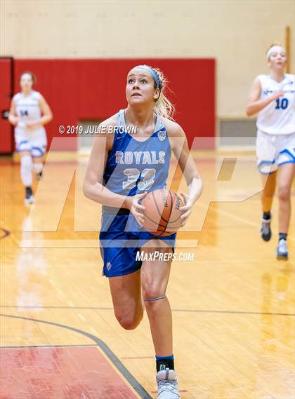 Thumbnail 1 in Springboro vs. Hamilton Southeastern (North Central Holiday Invite) photogallery.