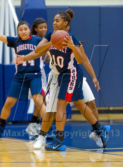 Thumbnail 1 in Roosevelt @ Warren photogallery.