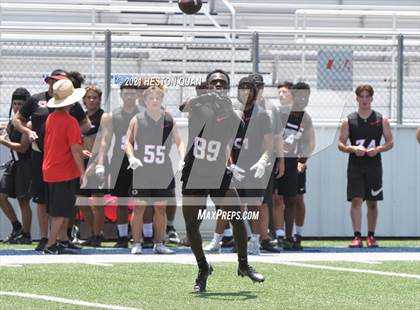 Thumbnail 1 in Mater Dei vs. Centennial  (Brave 8 Invitational) photogallery.