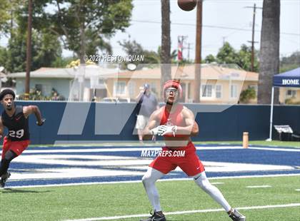 Thumbnail 1 in Mater Dei vs. Centennial  (Brave 8 Invitational) photogallery.