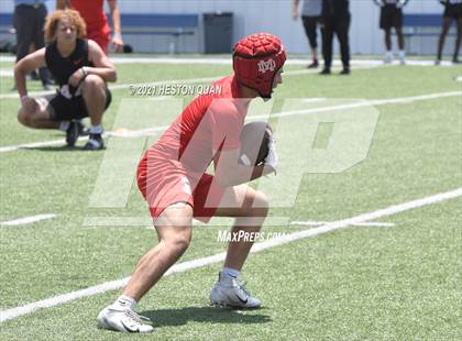 Thumbnail 2 in Mater Dei vs. Centennial  (Brave 8 Invitational) photogallery.
