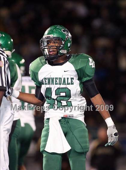 Thumbnail 3 in Kennedale vs. Pittsburg (Texas 3A Region II D2 Playoffs) photogallery.