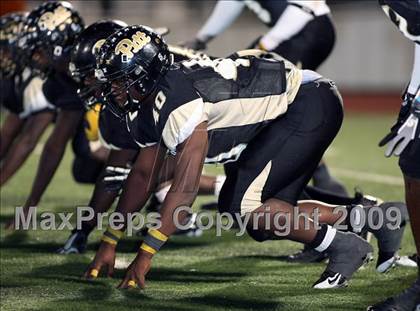 Thumbnail 3 in Kennedale vs. Pittsburg (Texas 3A Region II D2 Playoffs) photogallery.