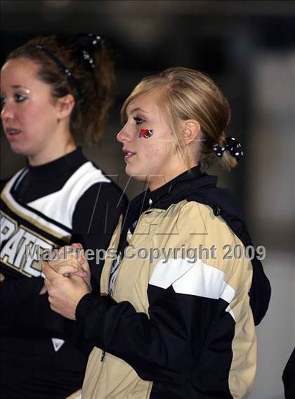 Thumbnail 2 in Kennedale vs. Pittsburg (Texas 3A Region II D2 Playoffs) photogallery.