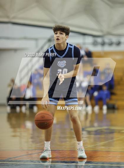 Thumbnail 1 in Central Valley vs Mohawk Area (Central Valley Roundball Holiday Classic) photogallery.