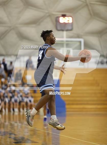 Thumbnail 3 in Central Valley vs Mohawk Area (Central Valley Roundball Holiday Classic) photogallery.