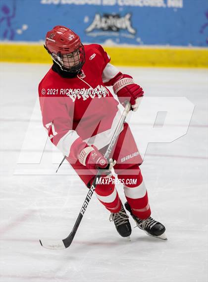 Thumbnail 2 in Hingham @ Concord (Scrimmage) photogallery.