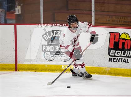 Thumbnail 3 in Hingham @ Concord (Scrimmage) photogallery.