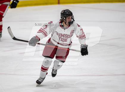 Thumbnail 3 in Hingham @ Concord (Scrimmage) photogallery.
