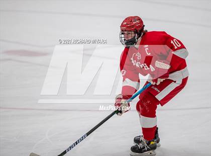 Thumbnail 3 in Hingham @ Concord (Scrimmage) photogallery.
