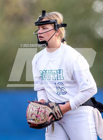 Thumbnail 3 in Ozark @ Blue Springs South (MSHSAA Class 5 Quarterfinal) photogallery.