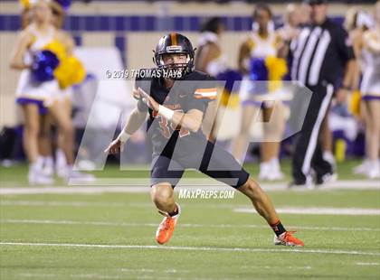 Thumbnail 2 in North Little Rock vs. Catholic-B.R. (Battle on the Border) photogallery.
