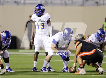Thumbnail 2 in North Little Rock vs. Catholic-B.R. (Battle on the Border) photogallery.