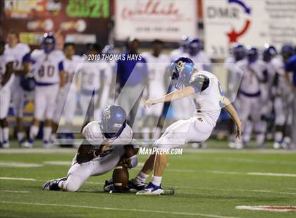 Thumbnail 1 in North Little Rock vs. Catholic-B.R. (Battle on the Border) photogallery.