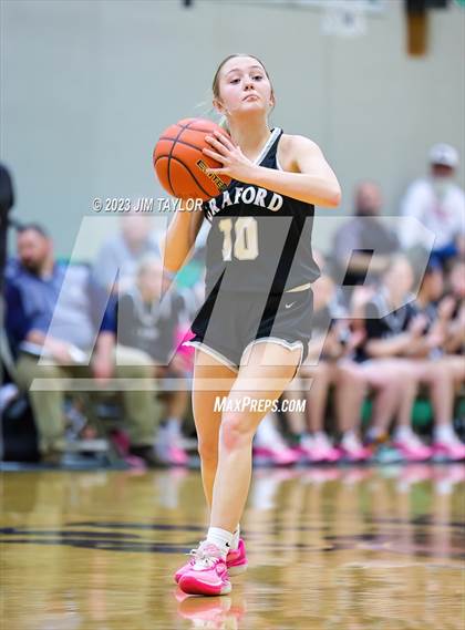 Thumbnail 2 in Meridian vs Graford (Relentless Runnin' Cats Classic) photogallery.