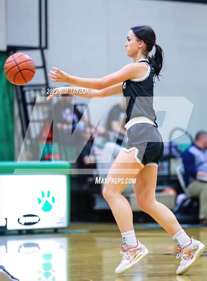 Thumbnail 2 in Meridian vs Graford (Relentless Runnin' Cats Classic) photogallery.