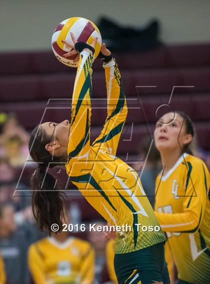 Thumbnail 1 in Highlands vs Crystal City (Arabian Round-up) photogallery.