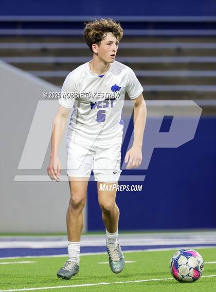 Thumbnail 2 in Plano West @ Lake Highlands (UIL 6A D1 Area Playoff) photogallery.
