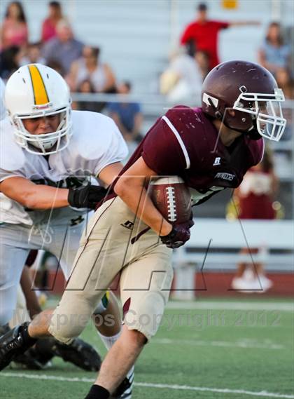 Thumbnail 2 in Royal @ Simi Valley photogallery.