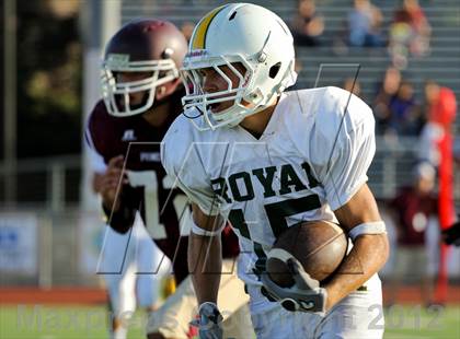 Thumbnail 2 in Royal @ Simi Valley photogallery.