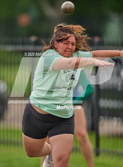 Thumbnail 2 in Northland Christian Relays (Shot Put) photogallery.