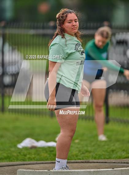 Thumbnail 3 in Northland Christian Relays (Shot Put) photogallery.