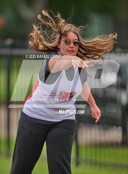 Thumbnail 3 in Northland Christian Relays (Shot Put) photogallery.