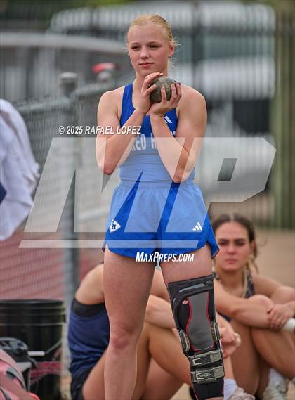 Thumbnail 2 in Northland Christian Relays (Shot Put) photogallery.