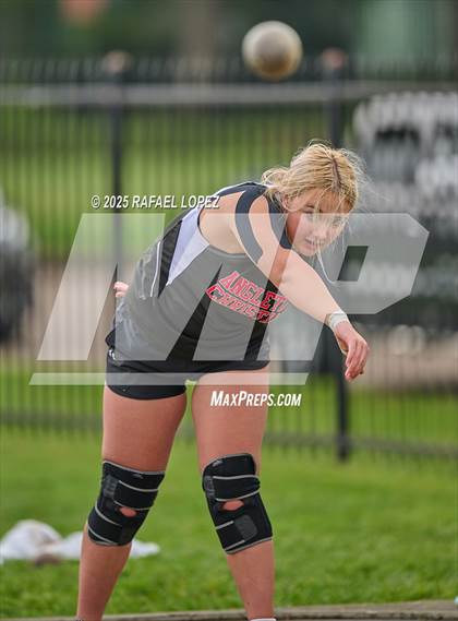 Thumbnail 2 in Northland Christian Relays (Shot Put) photogallery.