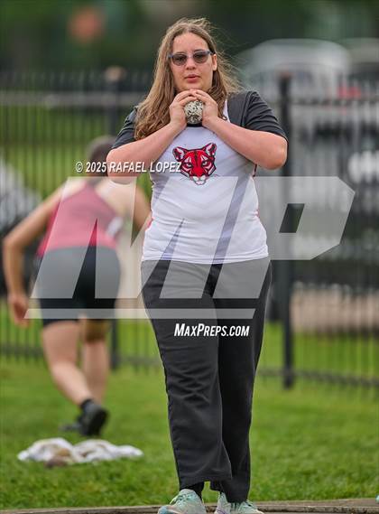 Thumbnail 1 in Northland Christian Relays (Shot Put) photogallery.