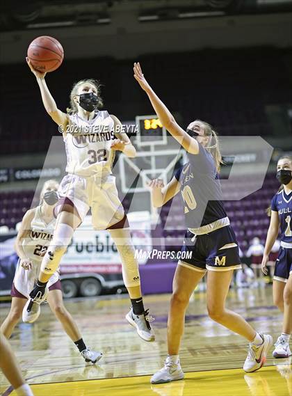 Thumbnail 1 in Mullen vs Windsor (CHSAA 4A Final) photogallery.