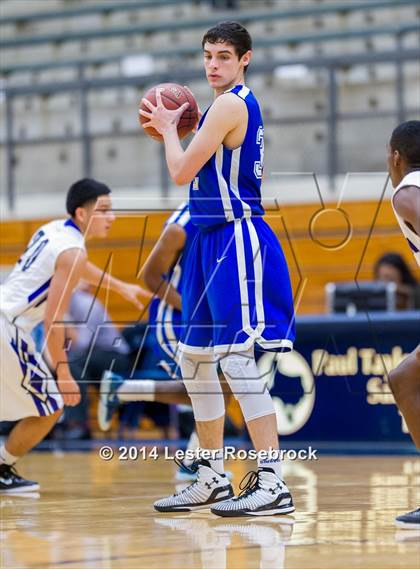 Thumbnail 3 in MacArthur @ Warren photogallery.
