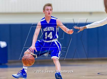 Thumbnail 3 in MacArthur @ Warren photogallery.