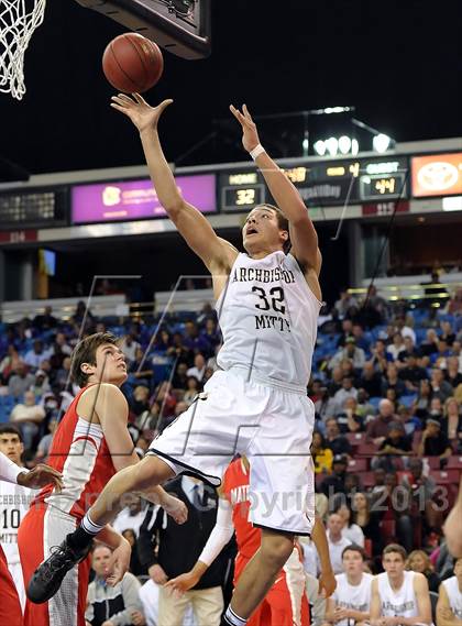 Thumbnail 2 in Mater Dei vs. Archbishop Mitty (CIF State Open Division Final) photogallery.