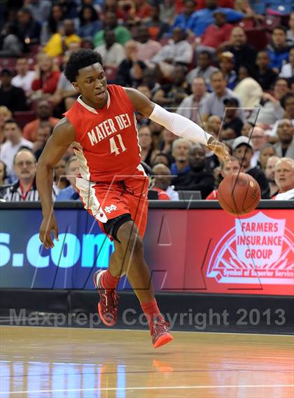 Thumbnail 1 in Mater Dei vs. Archbishop Mitty (CIF State Open Division Final) photogallery.
