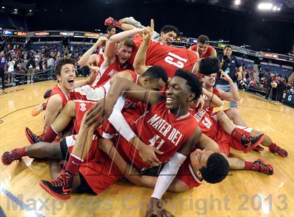 Thumbnail 2 in Mater Dei vs. Archbishop Mitty (CIF State Open Division Final) photogallery.