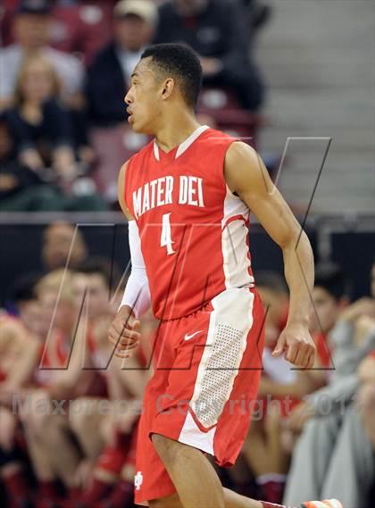 Thumbnail 1 in Mater Dei vs. Archbishop Mitty (CIF State Open Division Final) photogallery.