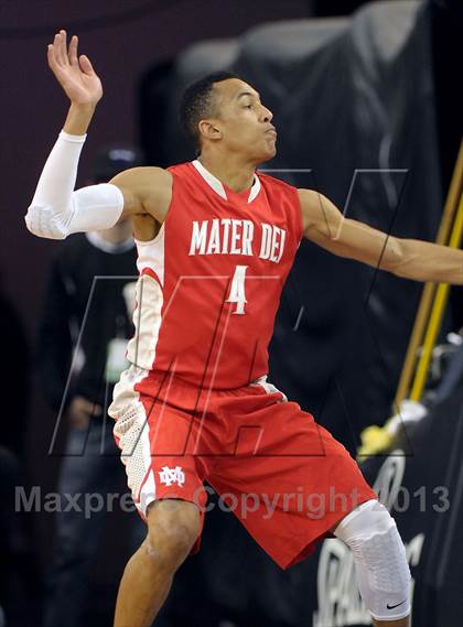 Thumbnail 1 in Mater Dei vs. Archbishop Mitty (CIF State Open Division Final) photogallery.