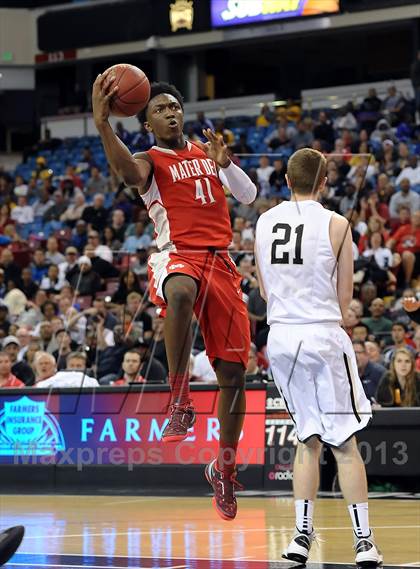 Thumbnail 2 in Mater Dei vs. Archbishop Mitty (CIF State Open Division Final) photogallery.