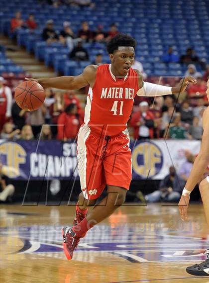 Thumbnail 3 in Mater Dei vs. Archbishop Mitty (CIF State Open Division Final) photogallery.
