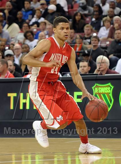 Thumbnail 3 in Mater Dei vs. Archbishop Mitty (CIF State Open Division Final) photogallery.
