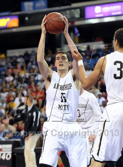 Thumbnail 3 in Mater Dei vs. Archbishop Mitty (CIF State Open Division Final) photogallery.