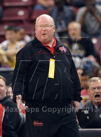 Thumbnail 3 in Mater Dei vs. Archbishop Mitty (CIF State Open Division Final) photogallery.