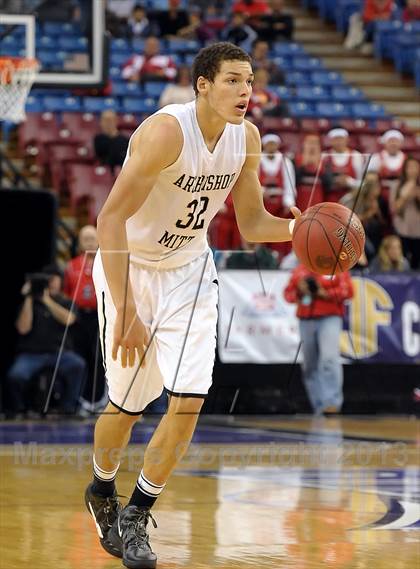 Thumbnail 3 in Mater Dei vs. Archbishop Mitty (CIF State Open Division Final) photogallery.