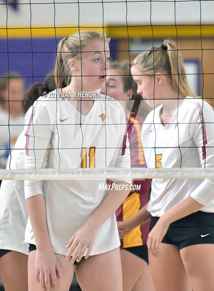 Thumbnail 3 in Torrey Pines vs. Mater Dei (Durango Fall Classic) photogallery.