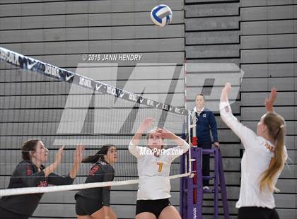 Thumbnail 3 in Torrey Pines vs. Mater Dei (Durango Fall Classic) photogallery.