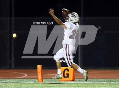 Thumbnail 3 in Lynwood vs. Rosemead (CIF SS D14 Playoffs) photogallery.