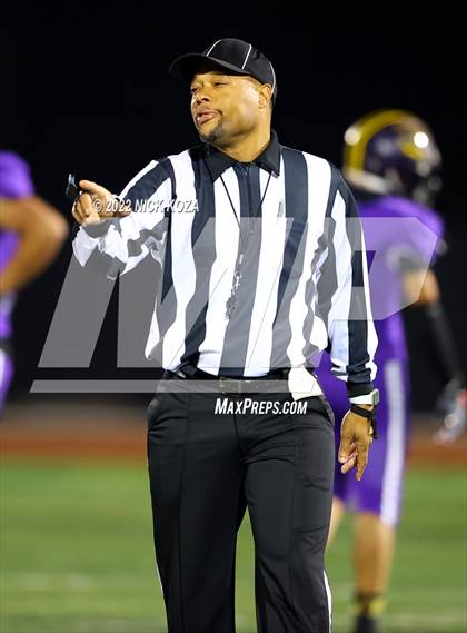 Thumbnail 3 in Lynwood vs. Rosemead (CIF SS D14 Playoffs) photogallery.