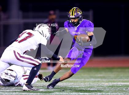 Thumbnail 3 in Lynwood vs. Rosemead (CIF SS D14 Playoffs) photogallery.