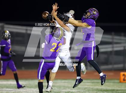 Thumbnail 3 in Lynwood vs. Rosemead (CIF SS D14 Playoffs) photogallery.